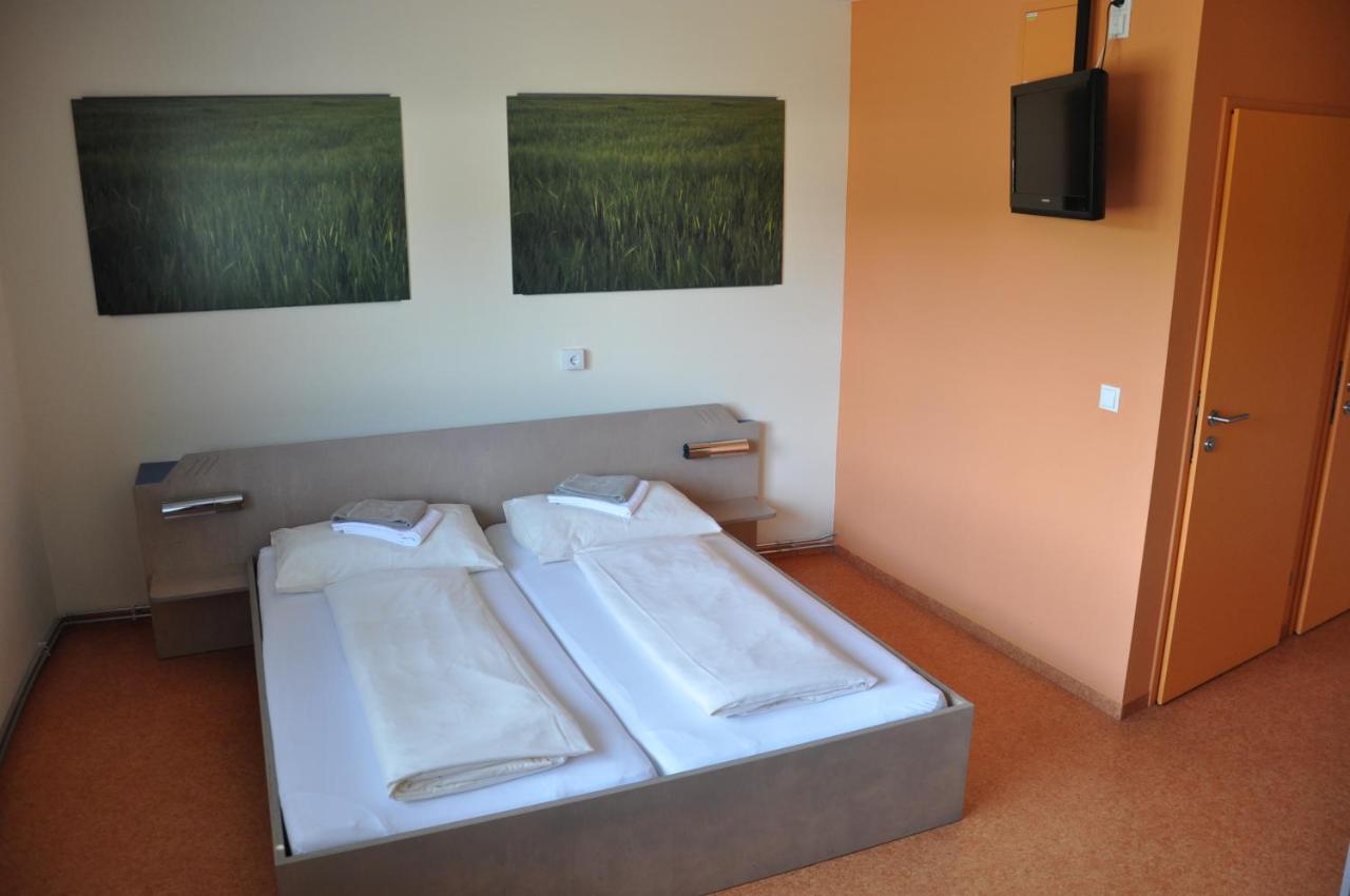 Motel Arbotel 24H Self Check-In Friesach  Стая снимка
